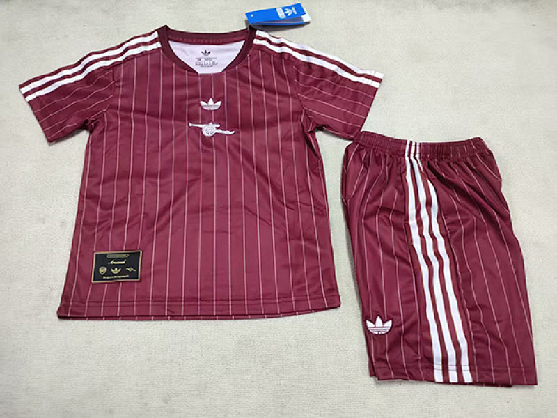 Niño_Arsenal Special Edition red kid 26-27